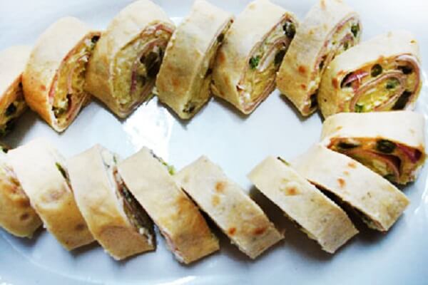 رولت کالباس - مواد لازم، طرز تهیه و نکات مهم
