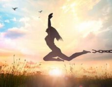 ⚖️ تعبیر خواب آزادی و آزاد شدن از نظر معبران معروف و موضوعات مختلف