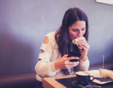 ۲۲ راهکار ساده برای کنترل پرخوری