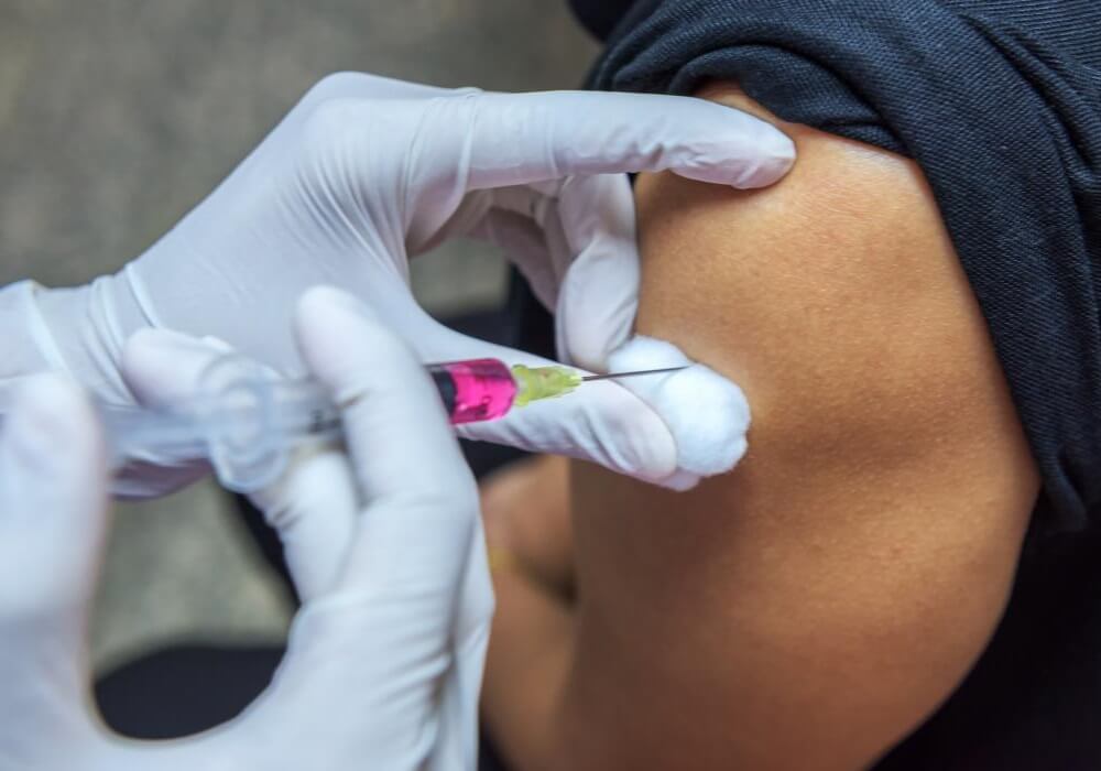 تزریق واکسن آنفولانزا