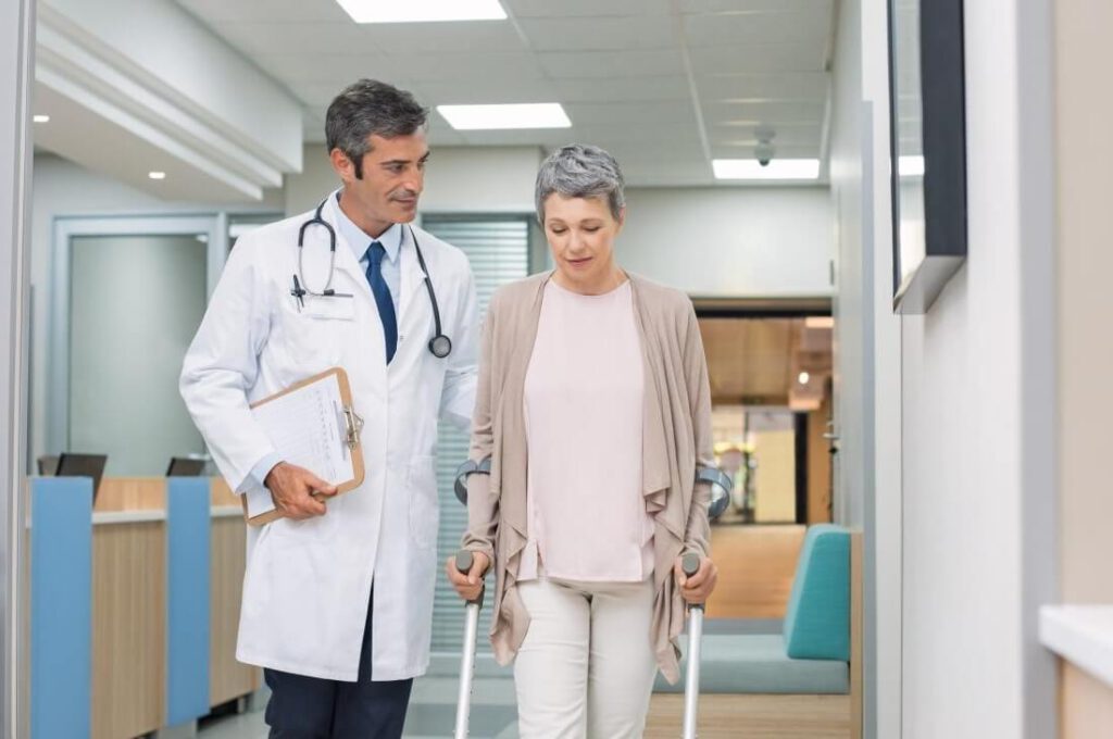 علایم پوکی استخوان