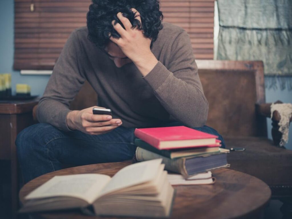 علائم هیپوکندریا یا خود بیماری انگاری