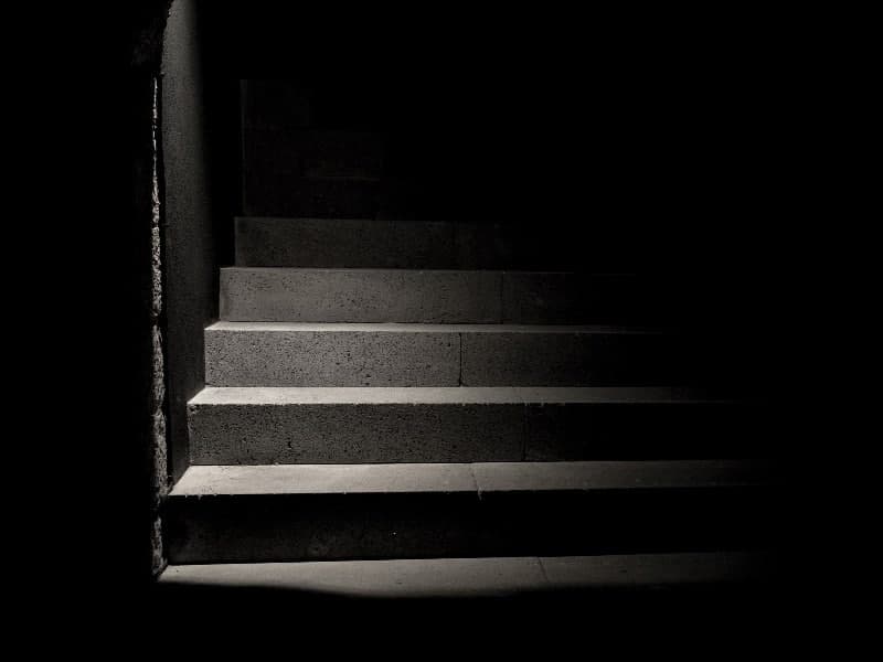 🌚 تعبیر خواب تاریکی از نظر معبران معروف و موضوعات مختلف