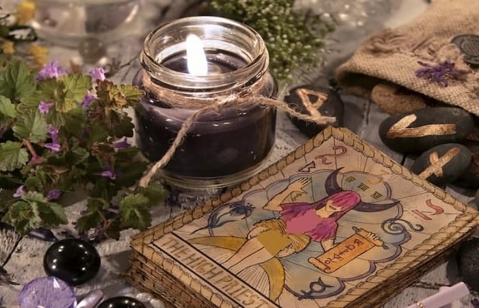 فال تاروت جادوی سفید فال تاروت جادوی سفید