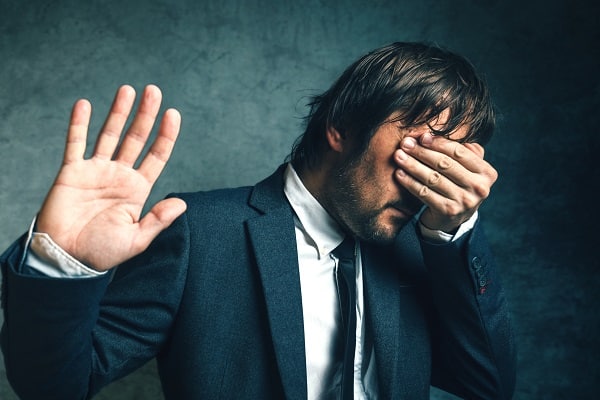 😔 تعبیر خواب آبروریزی از نظر معبران معروف و موضوعات مختلف