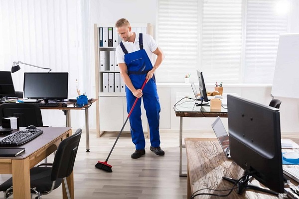 تعبیر خواب جارو کشیدن