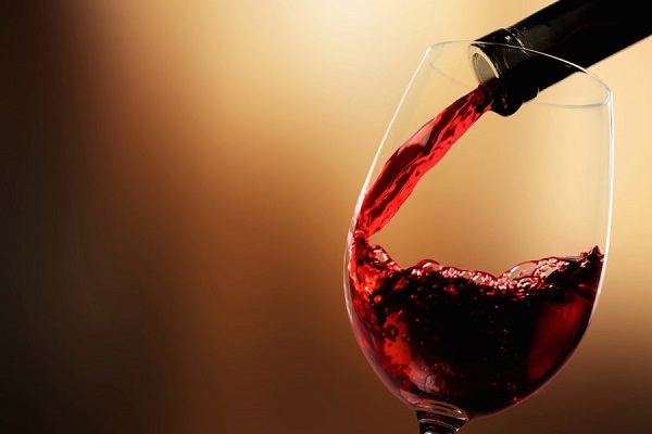 🍷 تعبیر خواب شراب از نظر معبران معروف و موضوعات مختلف