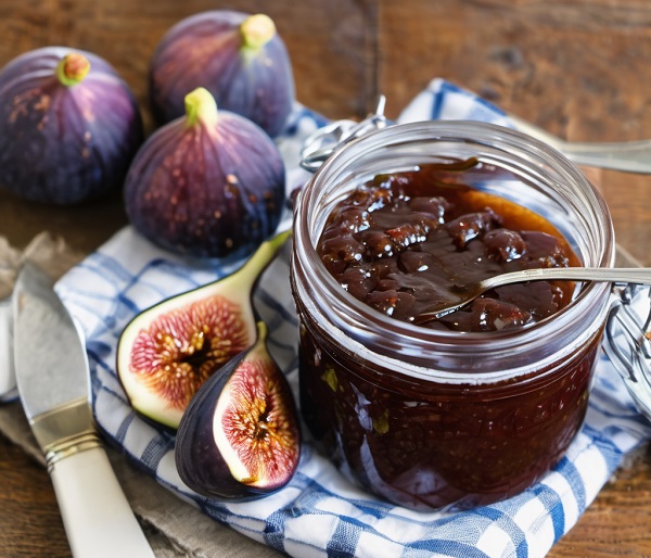 مواد لازم و طرز تهیه مربای انجیر خانگی مواد لازم و طرز تهیه مربای انجیر خانگی