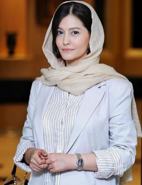 بیوگرافی و زندگینامه پردیس احمدیه بیوگرافی و زندگینامه پردیس احمدیه