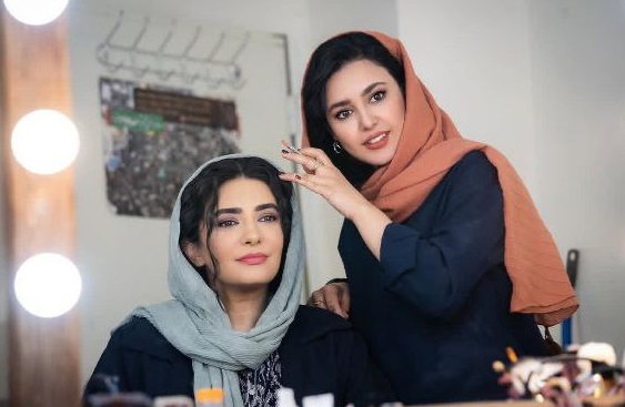 لیندا کیانی در صحنه فیلمبرداری