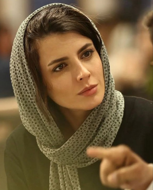 لیلا حاتمی در صحنه فیلمبرداری