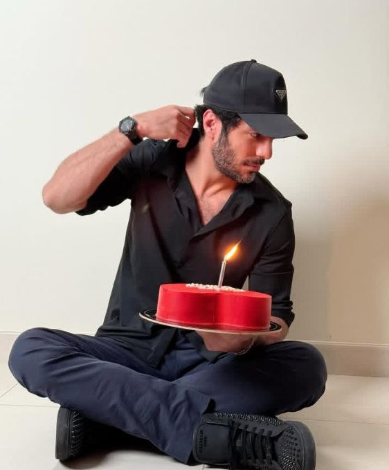 بیوگرافی و زندگینامه نوید پورفرج