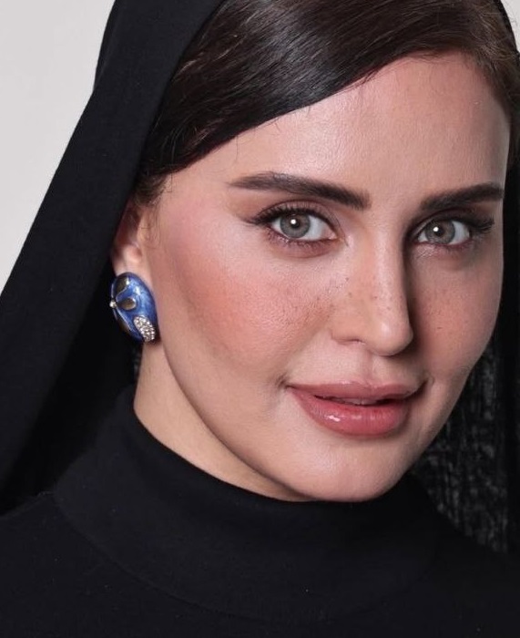 بیوگرافی و زندگینامه الناز شاکردوست