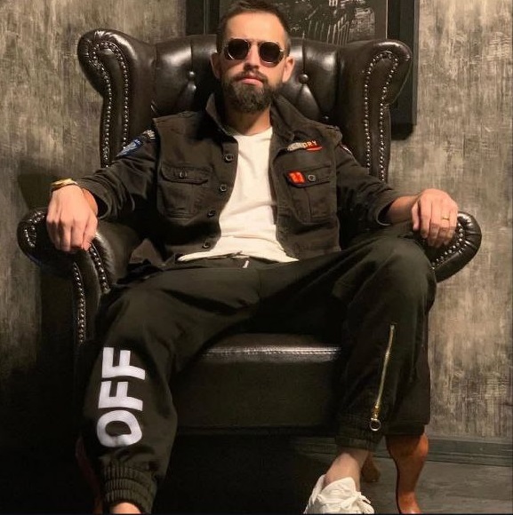 بیوگرافی و زندگینامه محسن افشانی بیوگرافی و زندگینامه محسن افشانی