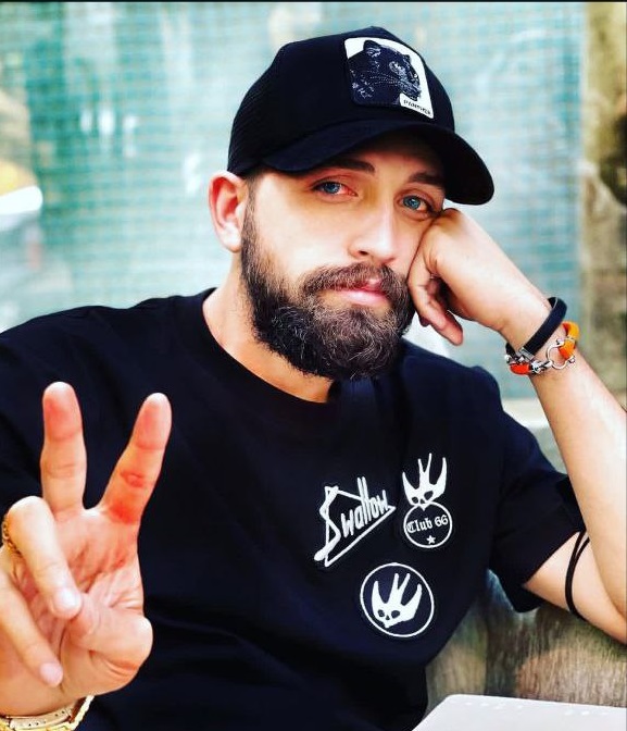 محسن افشانی