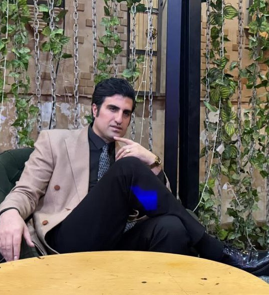 بیوگرافی و زندگینامه محسن لرستانی بیوگرافی و زندگینامه محسن لرستانی