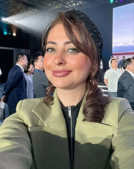 بیوگرافی و زندگینامه نفیسه روشن بیوگرافی و زندگینامه نفیسه روشن