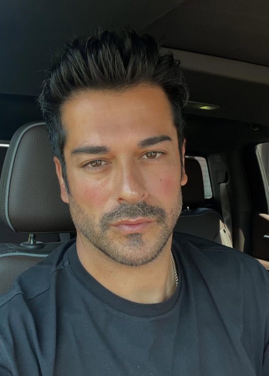 بیوگرافی و زندگینامه بوراک اوزچیویت