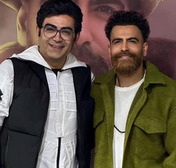 فرزاد حسنی در کنار معین زد