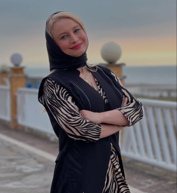 بیوگرافی و زندگینامه مریم کاویانی بیوگرافی و زندگینامه مریم کاویانی