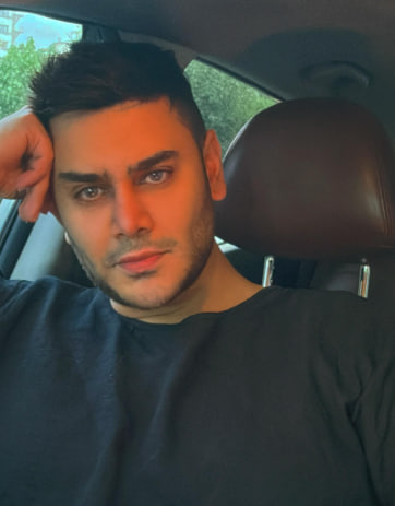 بیوگرافی و زندگینامه پوریا احمدی بیوگرافی و زندگینامه پوریا احمدی